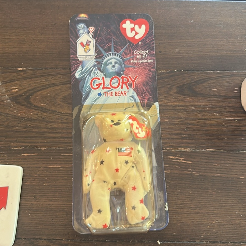 RARE Glory The Bear 1999 McDonalds Ty Beanie Baby with 1993 ERRORS Independence